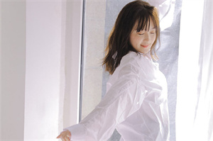 Touched by the Pulse of the Rapidly Changing Night of the City